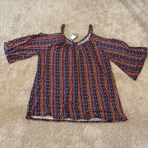 ***4X-5X-6X*** Cold Shoulder Printed Top